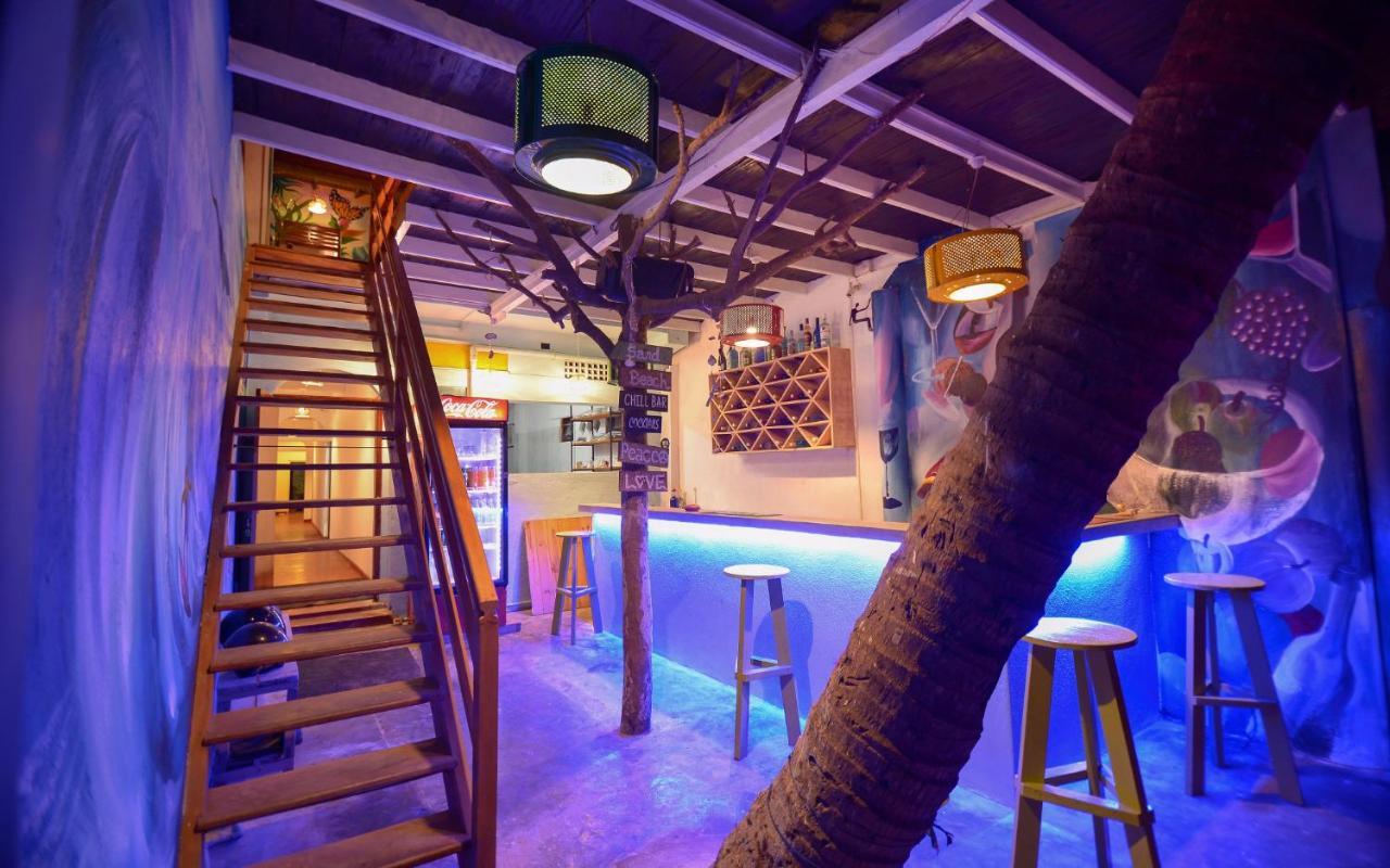 Hôtel Palm Leaf Surf Cafe à Galle Extérieur photo